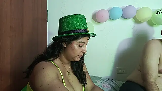 LittlLovely Live XXX-Chat