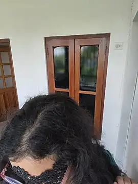 Czat XXX na żywo – Ruvi_Queen