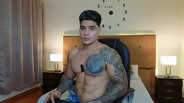 Steven_Velez: онлайн-секс-чат