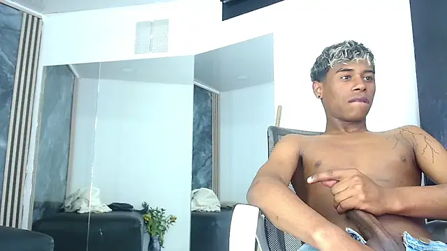 TonnyMarck Chat XXX live