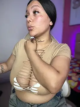 Miia__Taylor: онлайн-секс-чат