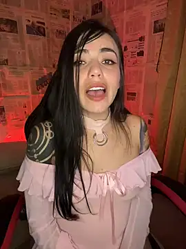 دردشة i_am_nina_ الجنسية المباشرة