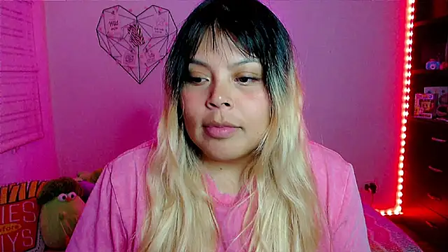 Chat +18 de EllieMoonX ao vivo