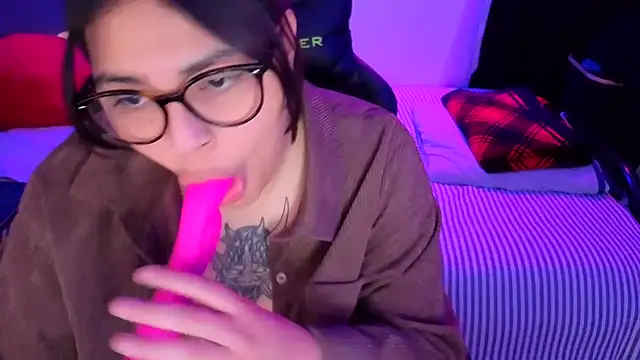 Chat +18 de miacanela_xo ao vivo