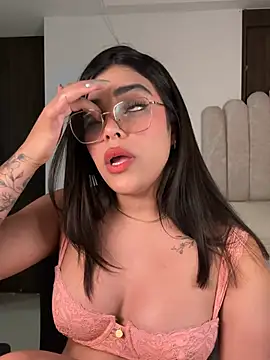 Sara-Evans 라이브 XXX 채팅