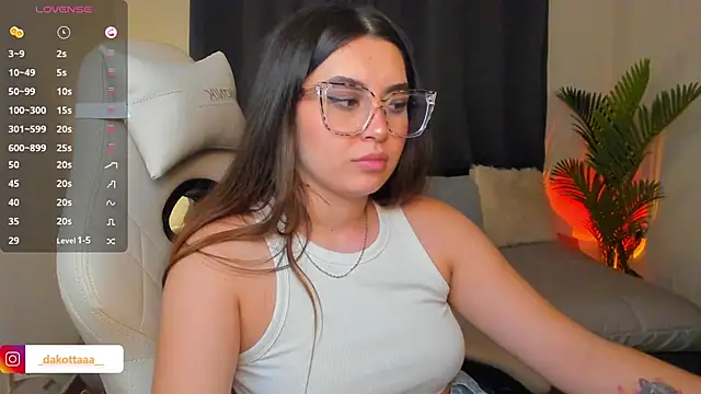 dakottaa_ লাইভ XXX চ্যাট