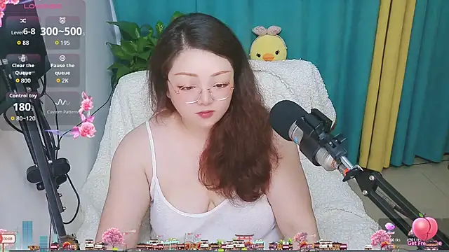 XXX chat uživo modela AngelwithEcup