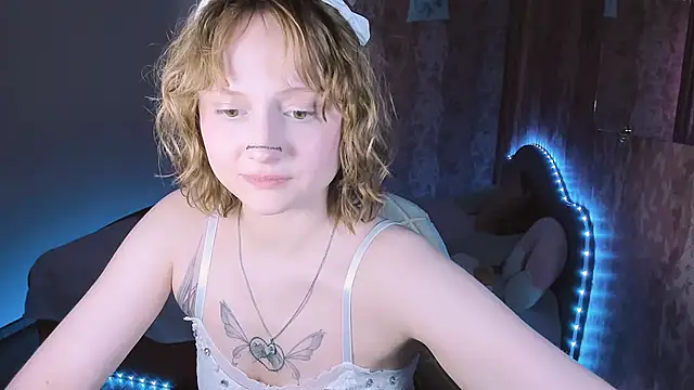 MariaMango 现场XXX聊天