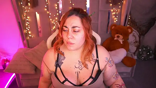 Chatroom XXX en direct de Kittywakee