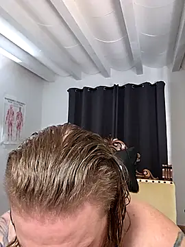 Онлайн чат XXX kylie_blck