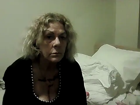 Chat XXX Live Latex_shantie