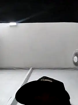 Pertunjukan Kamera Web Danielita2025