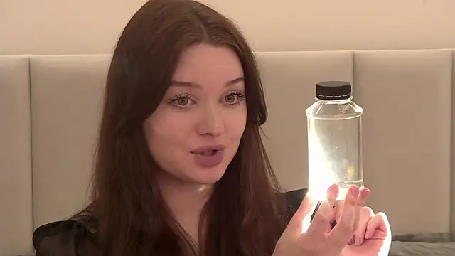 VickiBanx's Live XXX Chat