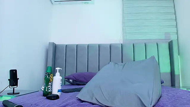 Chat XXX ao vivo de freyhasmith_