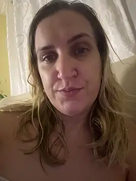 Chat XXX ao vivo de Bia_sexynovaes