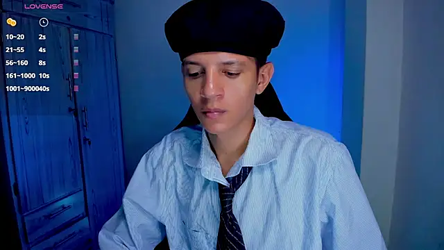 Онлайн чат XXX tylernova