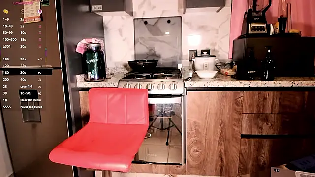 missbratzboobs: онлайн-секс-чат