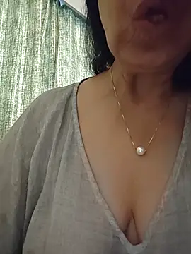 Czat XXX na żywo – NakedMILFx