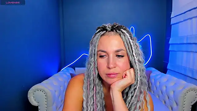 Онлайн чат XXX rock_n_roxy