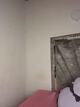 liahouses Adlı Modelin Canlı XXX Sohbeti