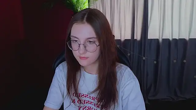 Онлайн чат XXX VixenLight