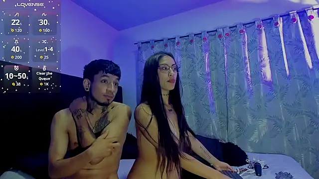 Show modela Valkiria_and_Roko na web-kameri