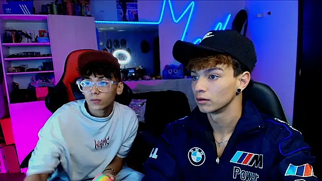 RawDuddes webcam show