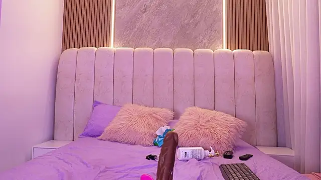 emyli_sw_ Live XXX Chat