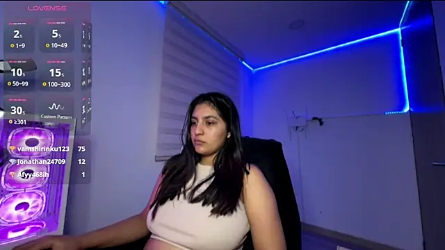 XXX chat uživo modela cloe_small