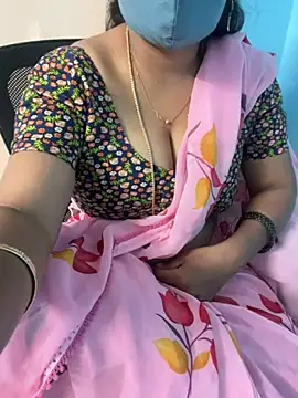 monal_95 在線直播表演