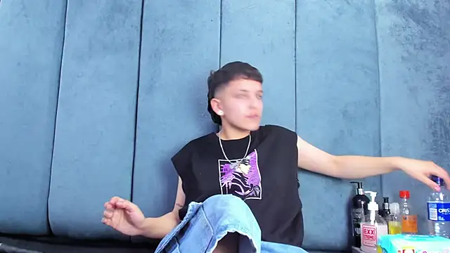 Megan_Thompson_ Adlı Modelin Canlı XXX Sohbeti