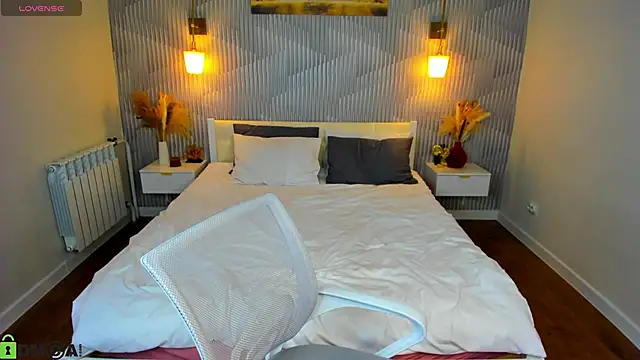 zoe_j0y Chat XXX in diretta