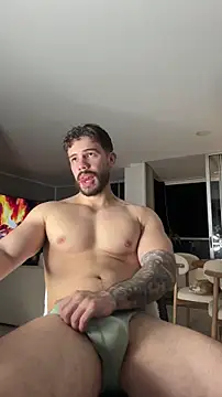 Valenthino_Salvatoreのウェブカメラショー