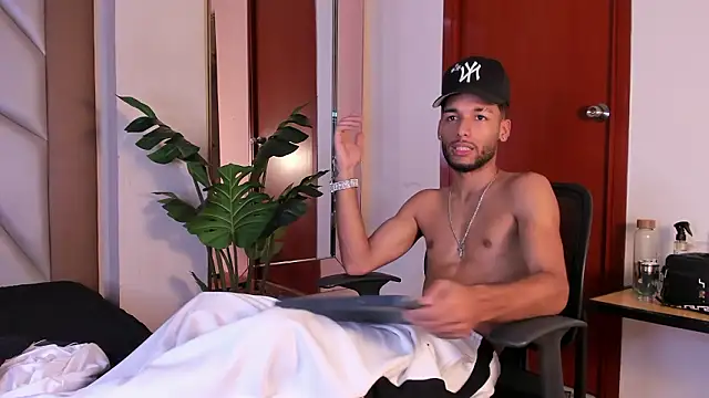 Thiagoferreti 라이브 XXX 채팅