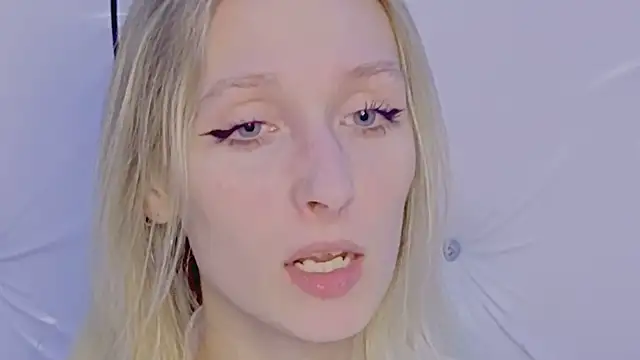 Akiro_Kim7 Chat XXX in diretta