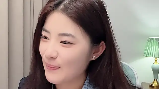 Nicole20266 在線直播表演