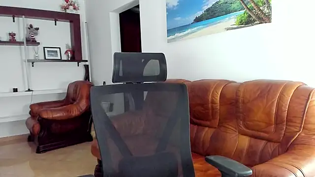 Онлайн чат XXX HeavenAva