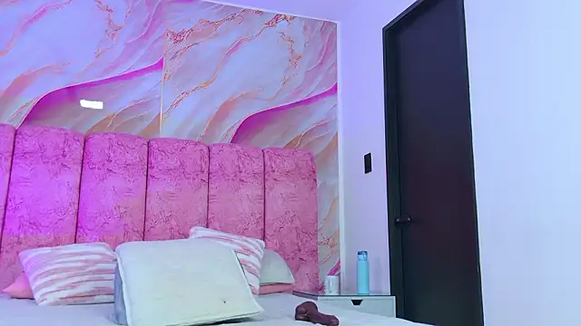 emmacurvy Chat XXX in diretta