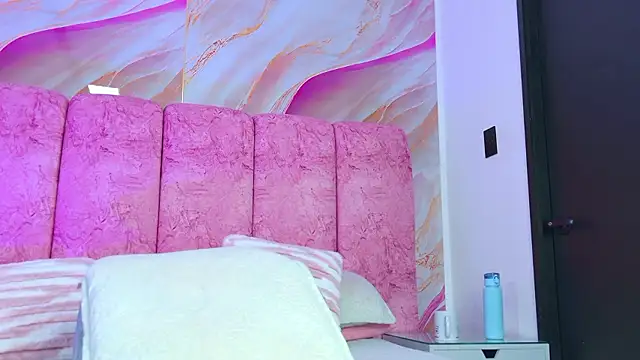 emmacurvy Live XXX-chat