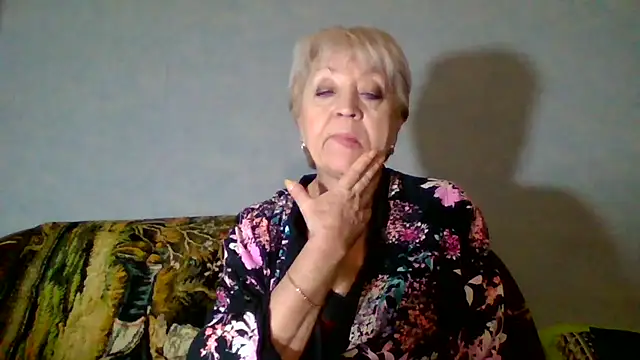 Chat +18 de DianaQDream ao vivo