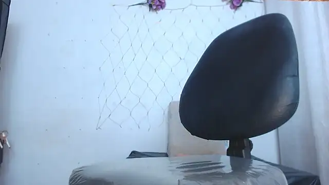 valeriasquirt Chat XXX in diretta