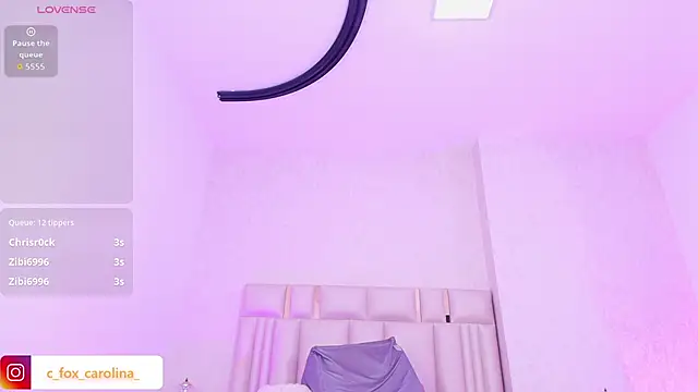 _carolina_fox 现场XXX聊天