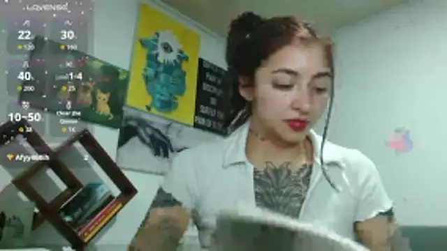 ZoeBakers_ Chat XXX in diretta