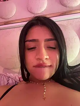 lucianaroy Chat XXX in diretta