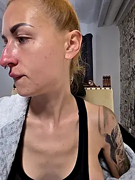 kylie_blck – Live XXX-chat