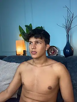 Leo_Savage_ Chat XXX in diretta