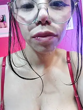 Chat +18 de valentina_swallow ao vivo