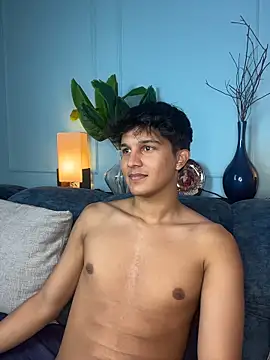 Leo_Savage_ Webcam-Show