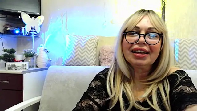 SusieNoreen Live XXX-chat