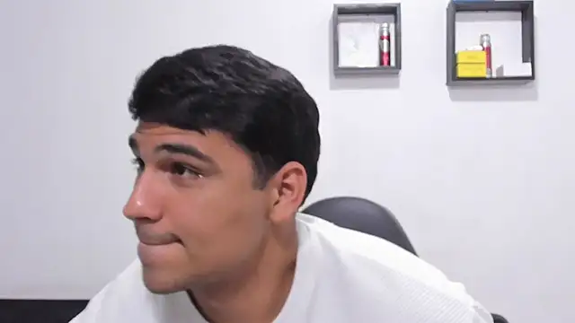 Show Webcam de noah_belami